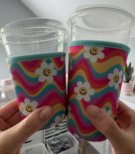 Wavy Daisy Coffee Sleeve